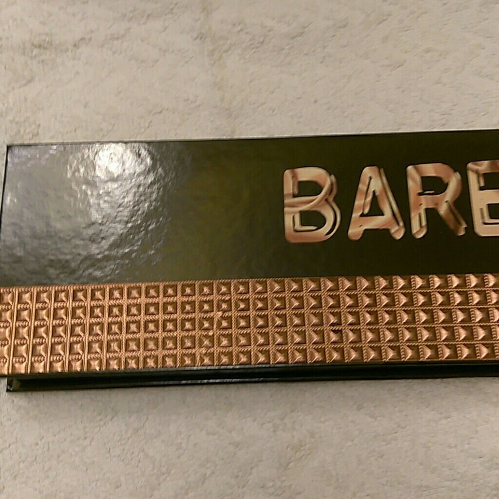 Eyeshadow palette